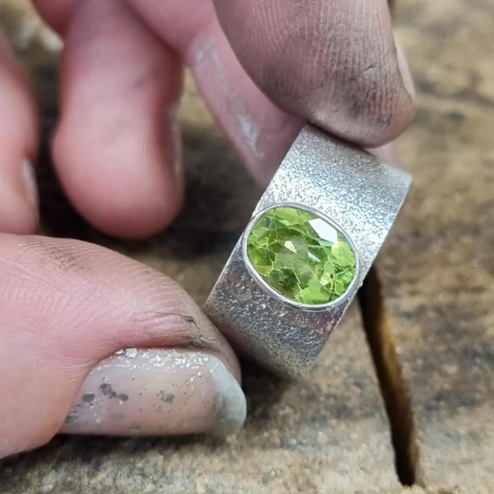 Introduction to Gemmology with Stuart Pool from Nineteen 48 Ltd. Sunday 8th June 10-4.30pm