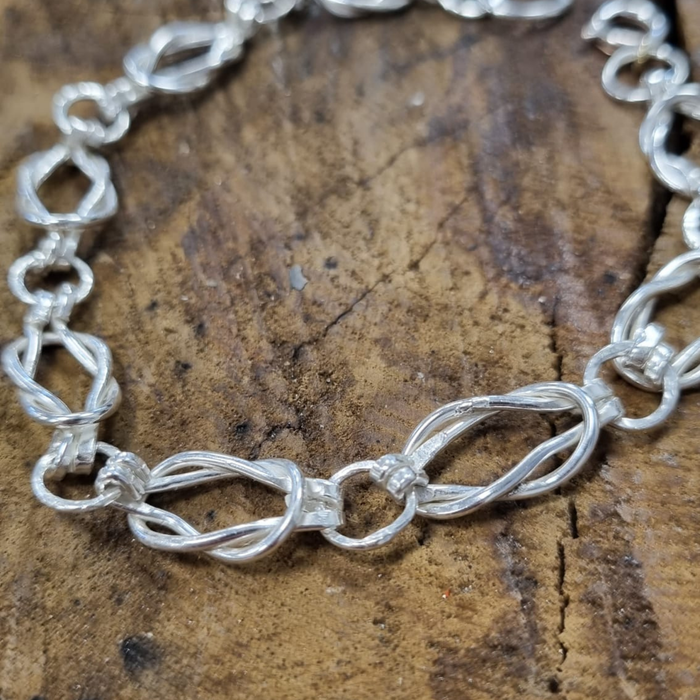 Silver Chain Bracelet Workshop Saturday 4th October 10-5pm with Kirsten Hendrich