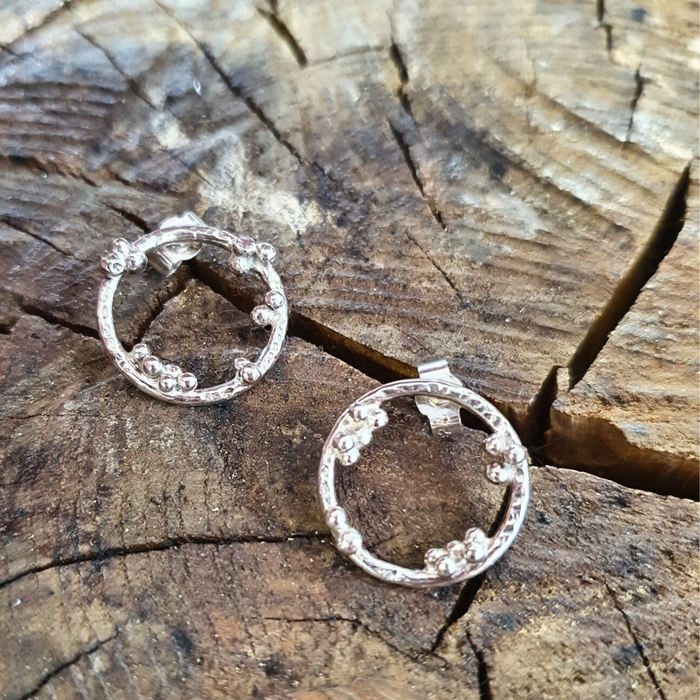 Wednesday Afternoon 12.30-2.30pm Term Time Jewellery Class